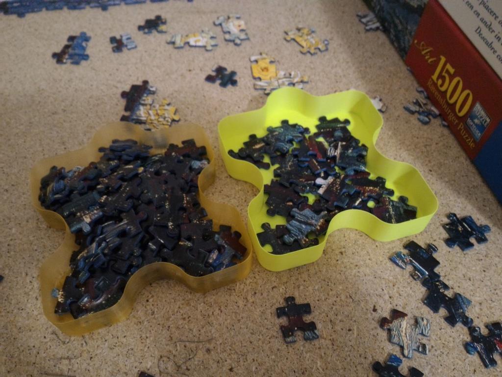 Puzzle pieces tray 3d model