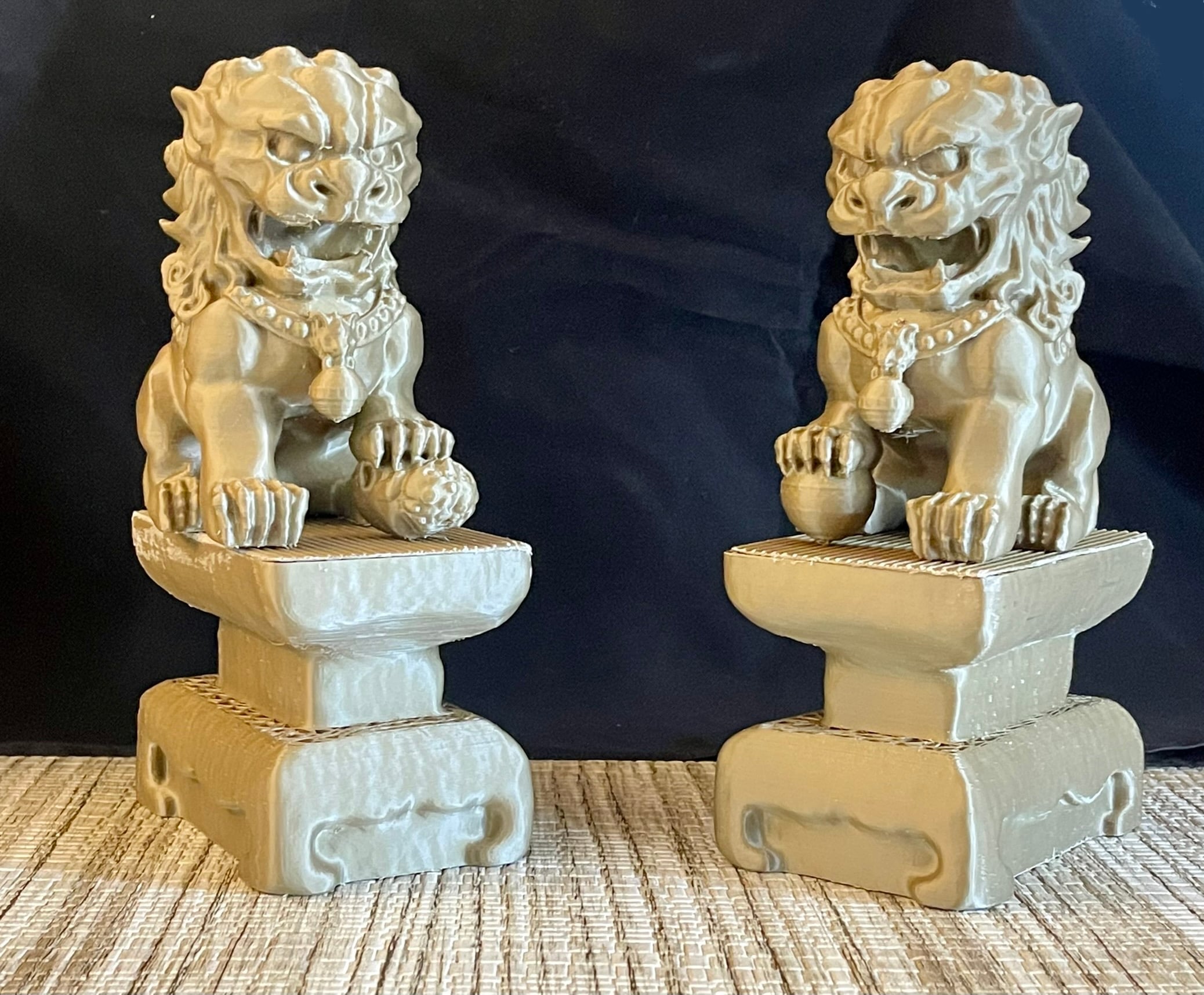 FuHoundandStand - This is how I used the stand. - 3d model