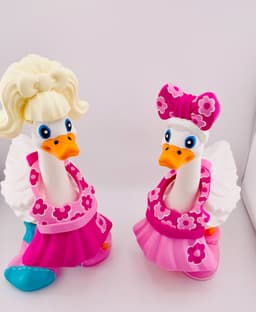 Mother's Day Goose Gear Outfit for Porch Goose 3d model