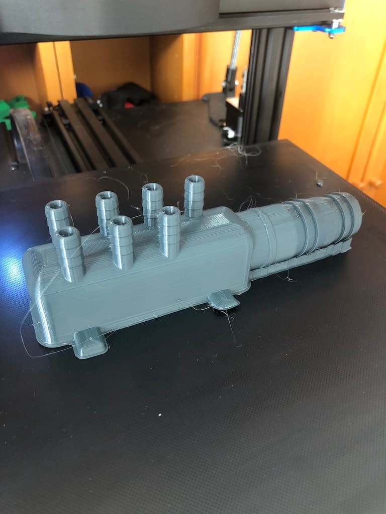 SPA manifold for 7 hoses 3d model