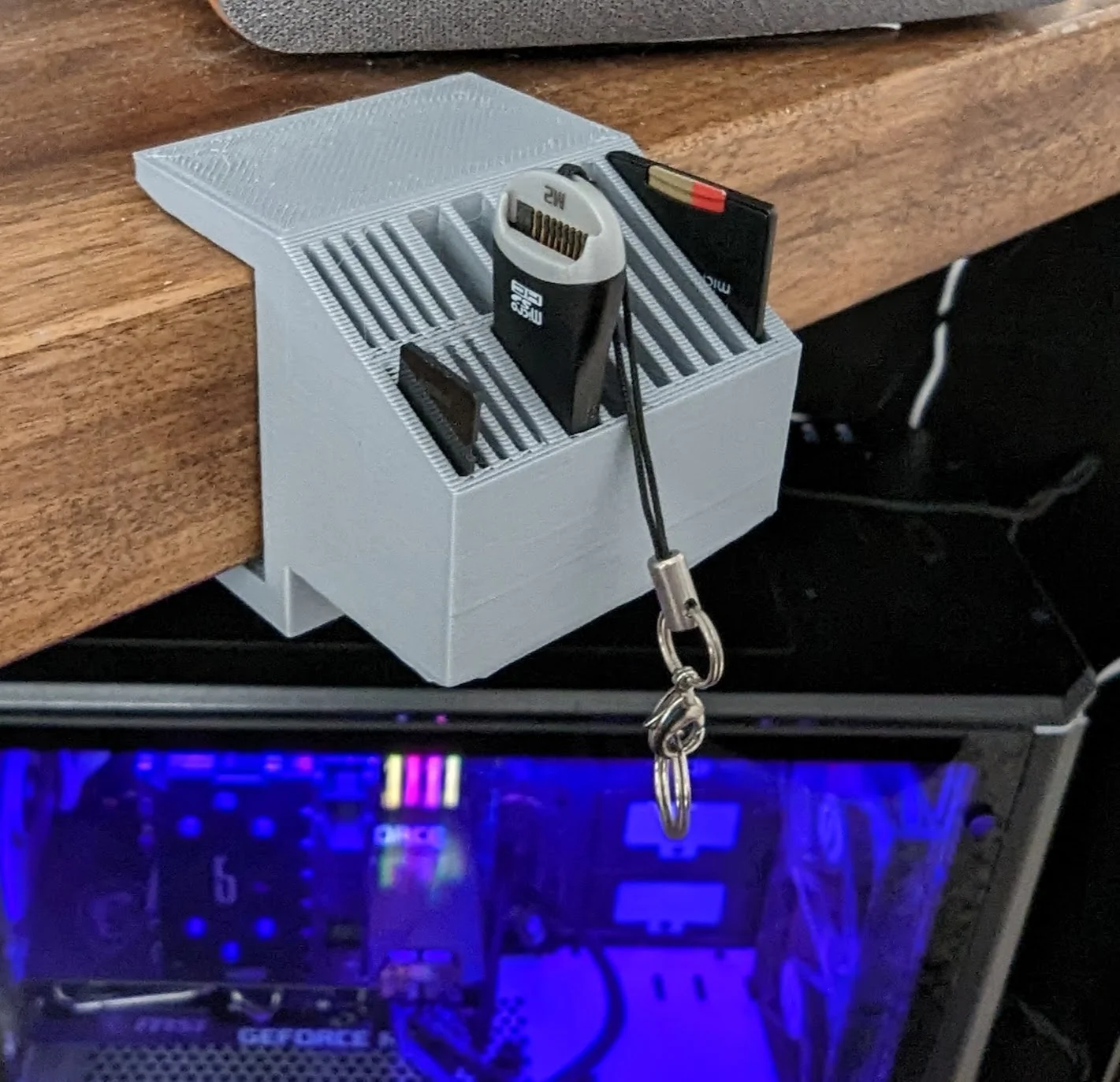 SD card + USB holder - 40mm Mount 3d model