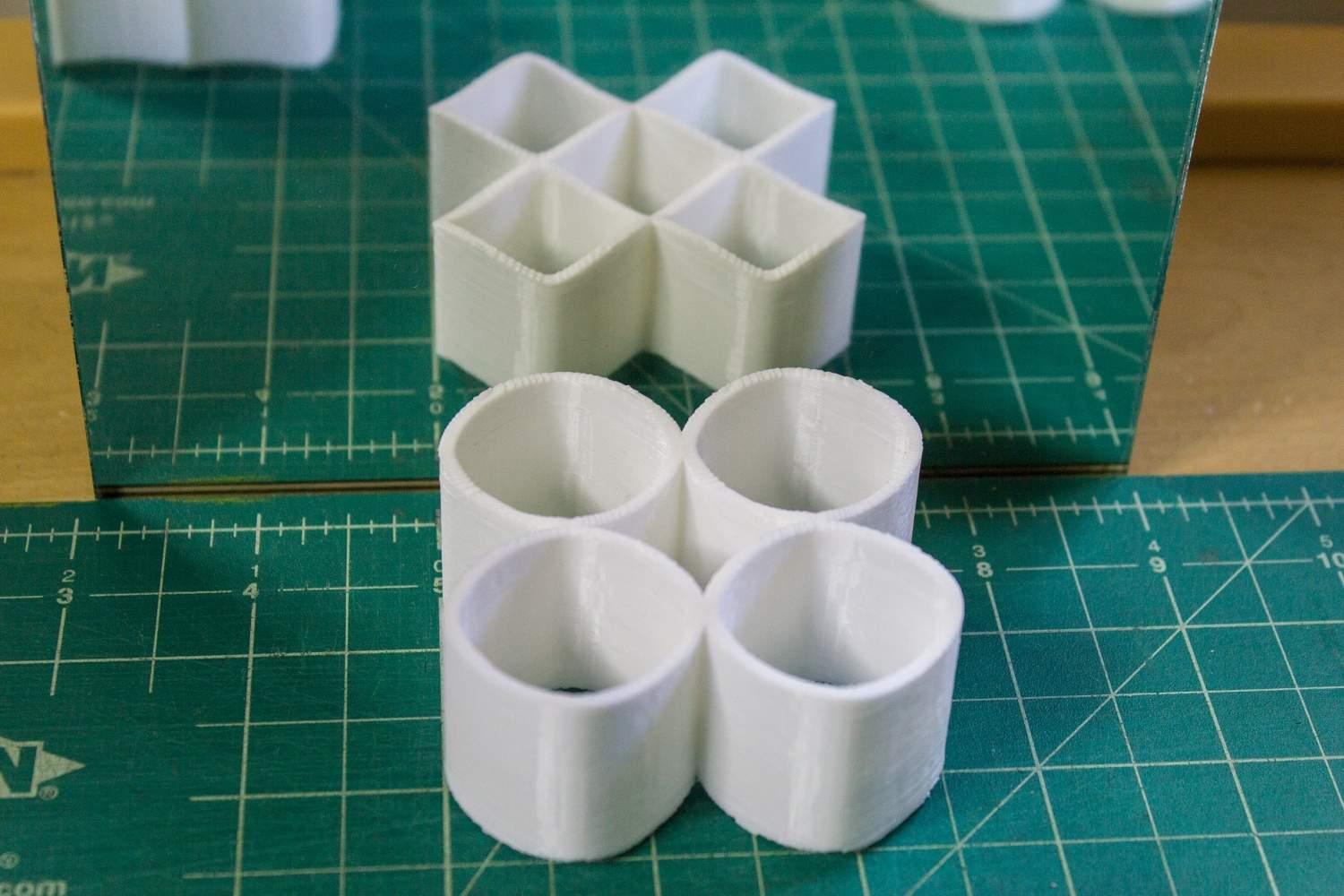 Ambiguous Cylinder Illusion (OG Versions) 3d model