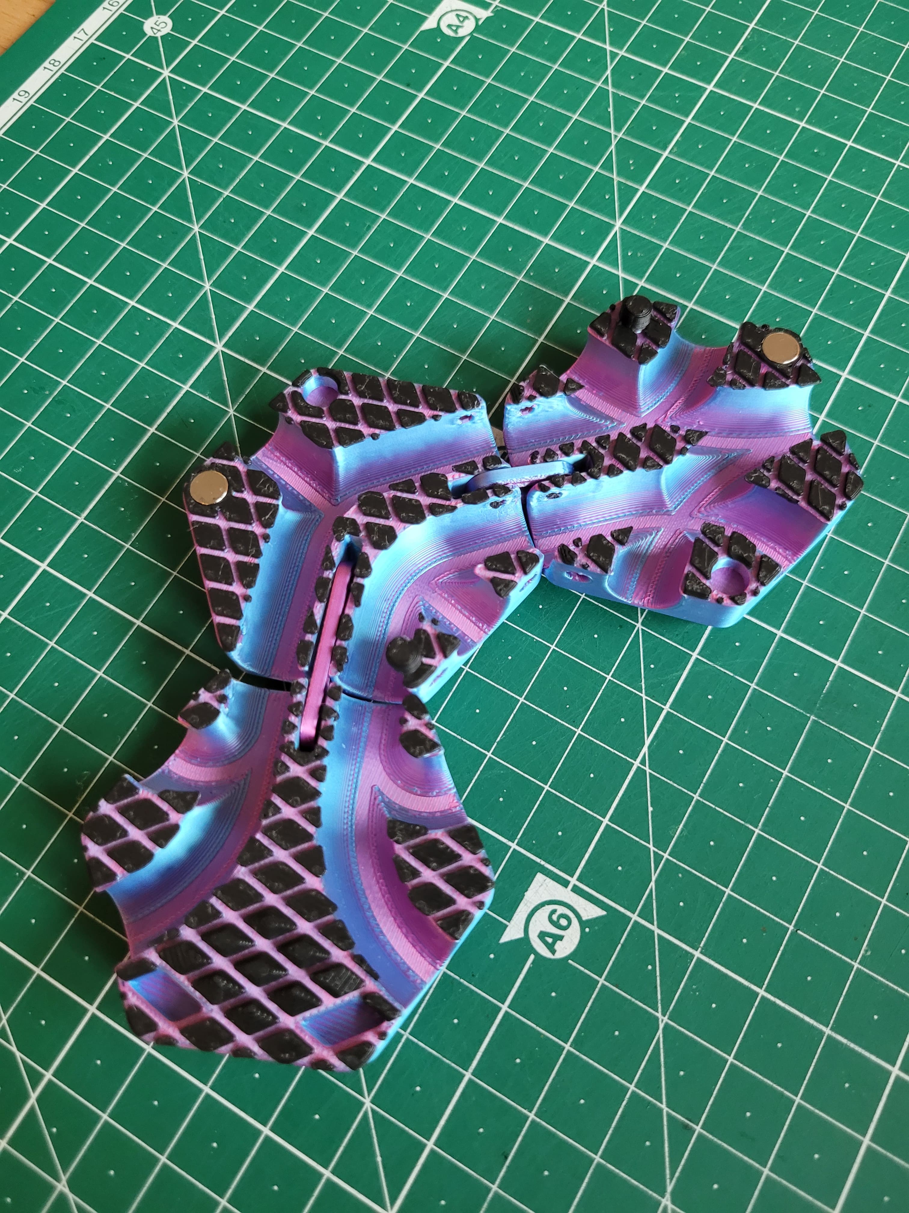 Love it. Filament for the shafts was too loose, so I had to use some glue.