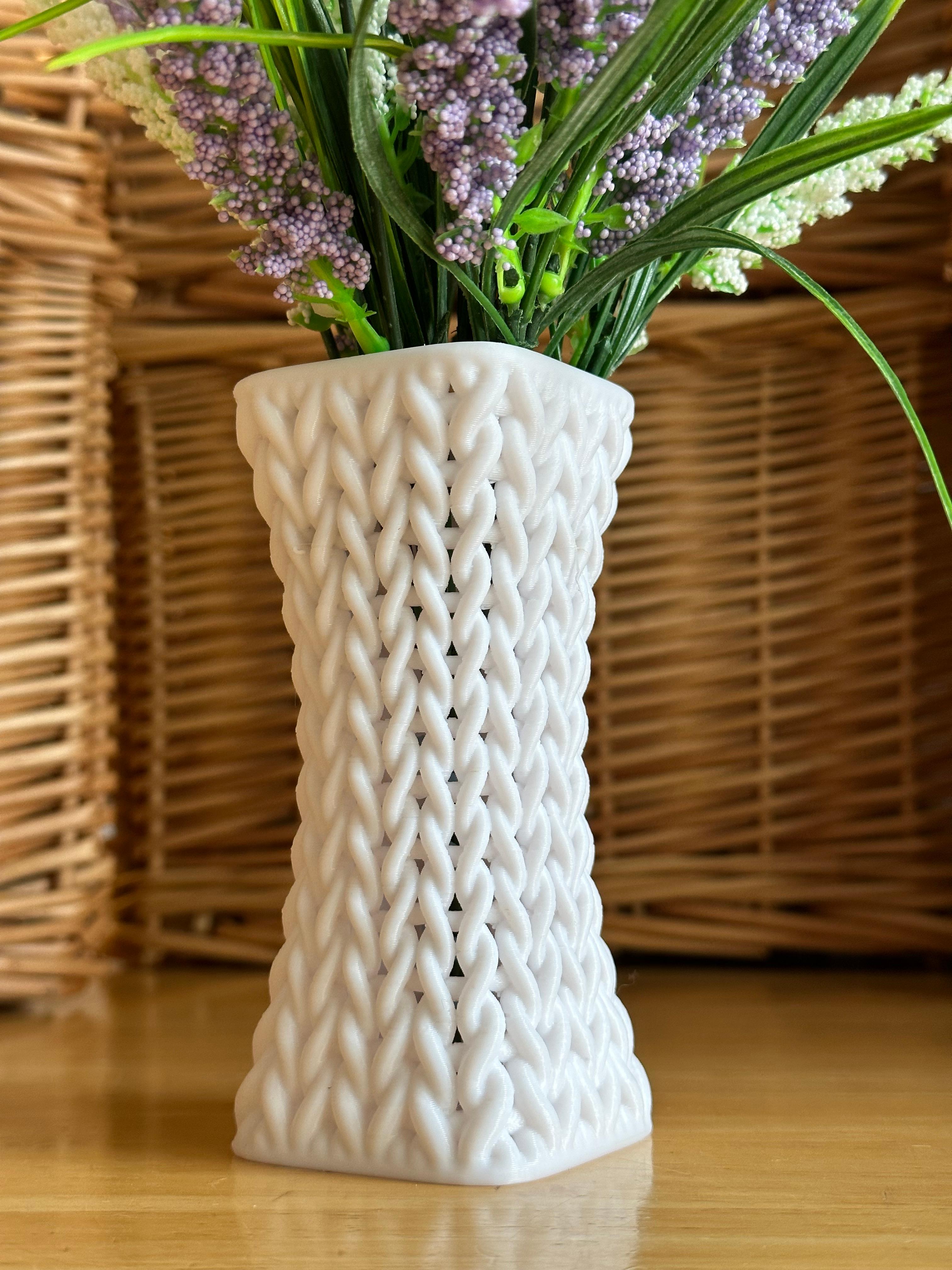 Square Knitted Vase 3d model