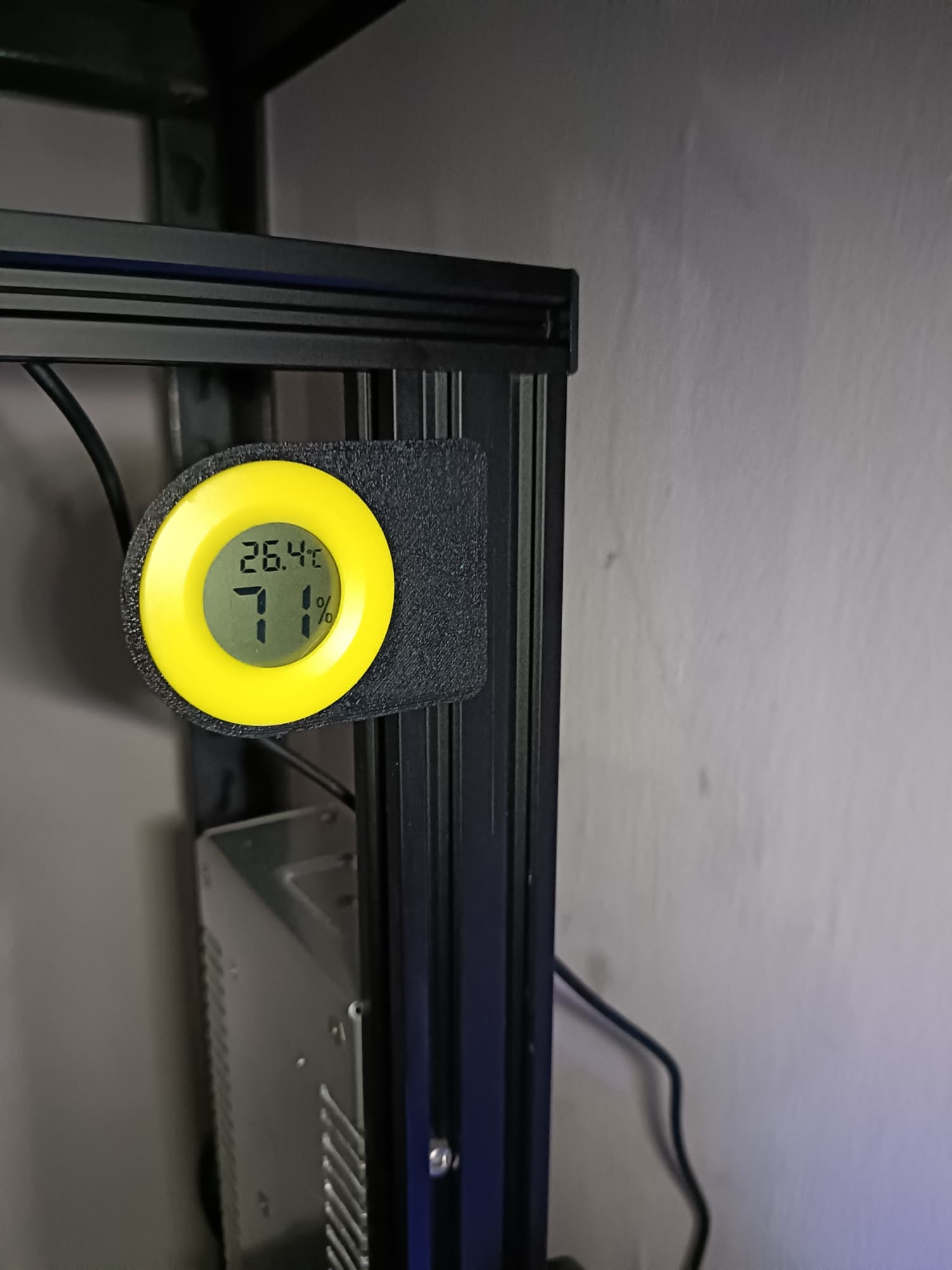 Circular Hygrometer snap on 2020 extrusion 3d model
