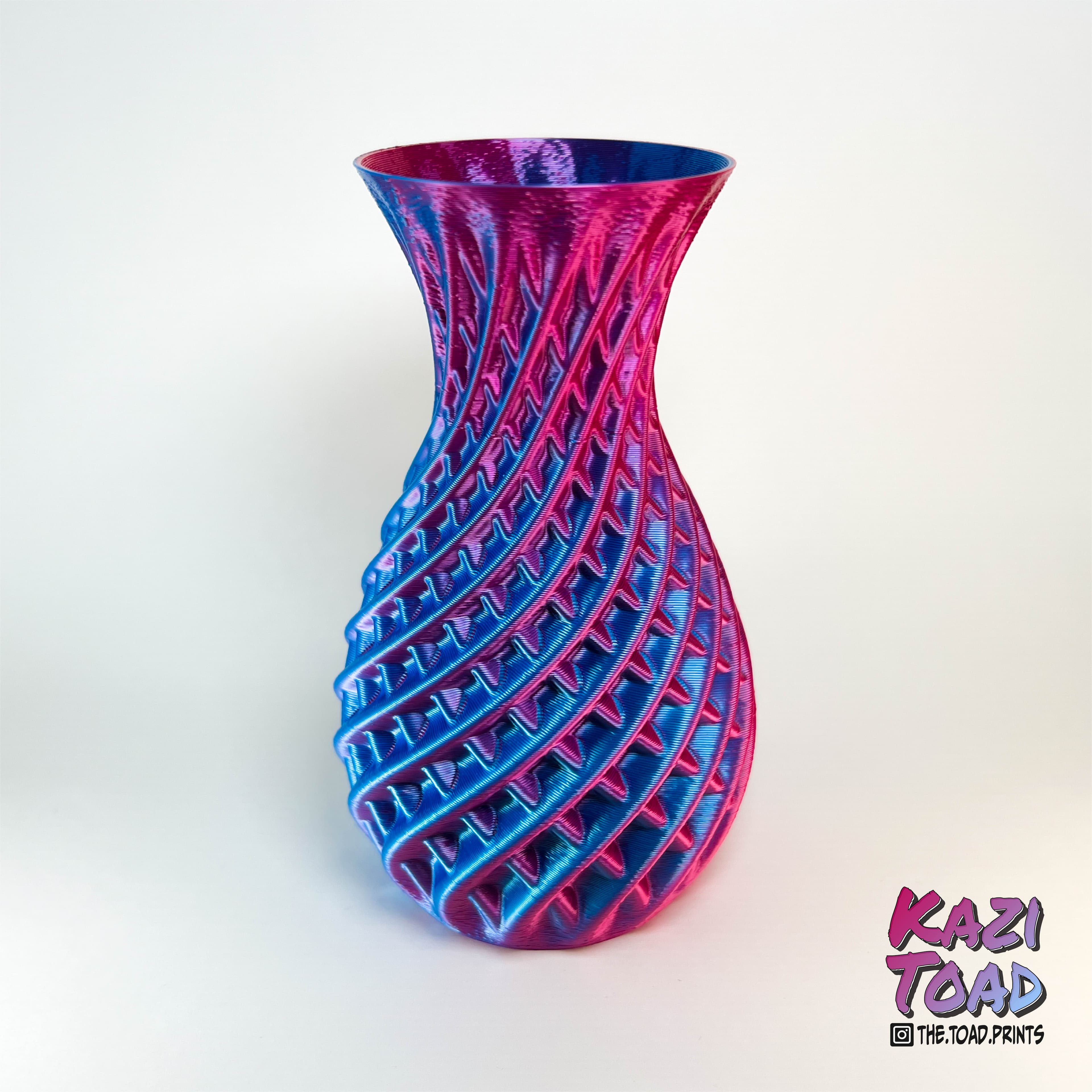 Double Twist Vase (Vase No. 5) 3d model