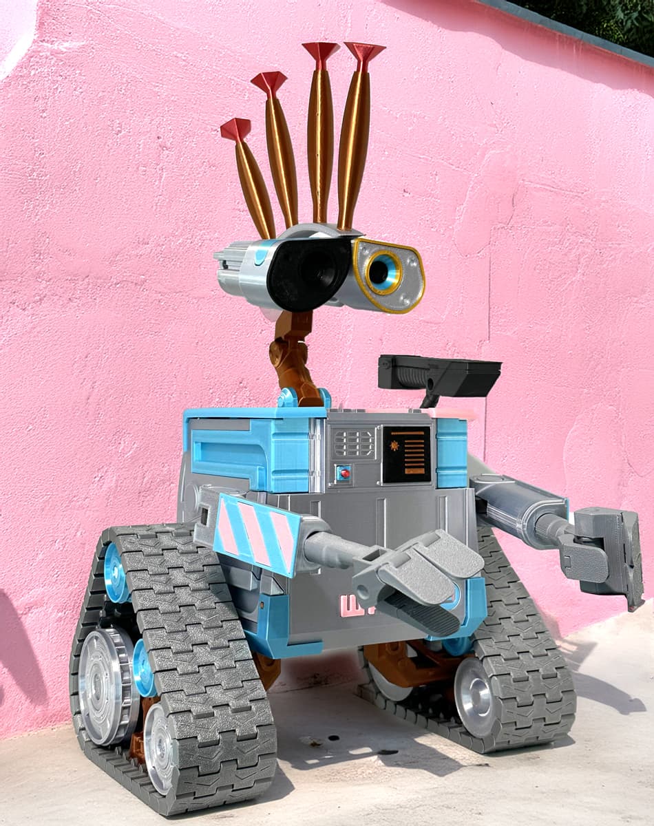 Johnny 5 is alive. Wall-e is such a great model I had to remix him into a childhood favorite.