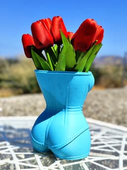 Corset Planter – Lace Up Design & Bow Details 3d model