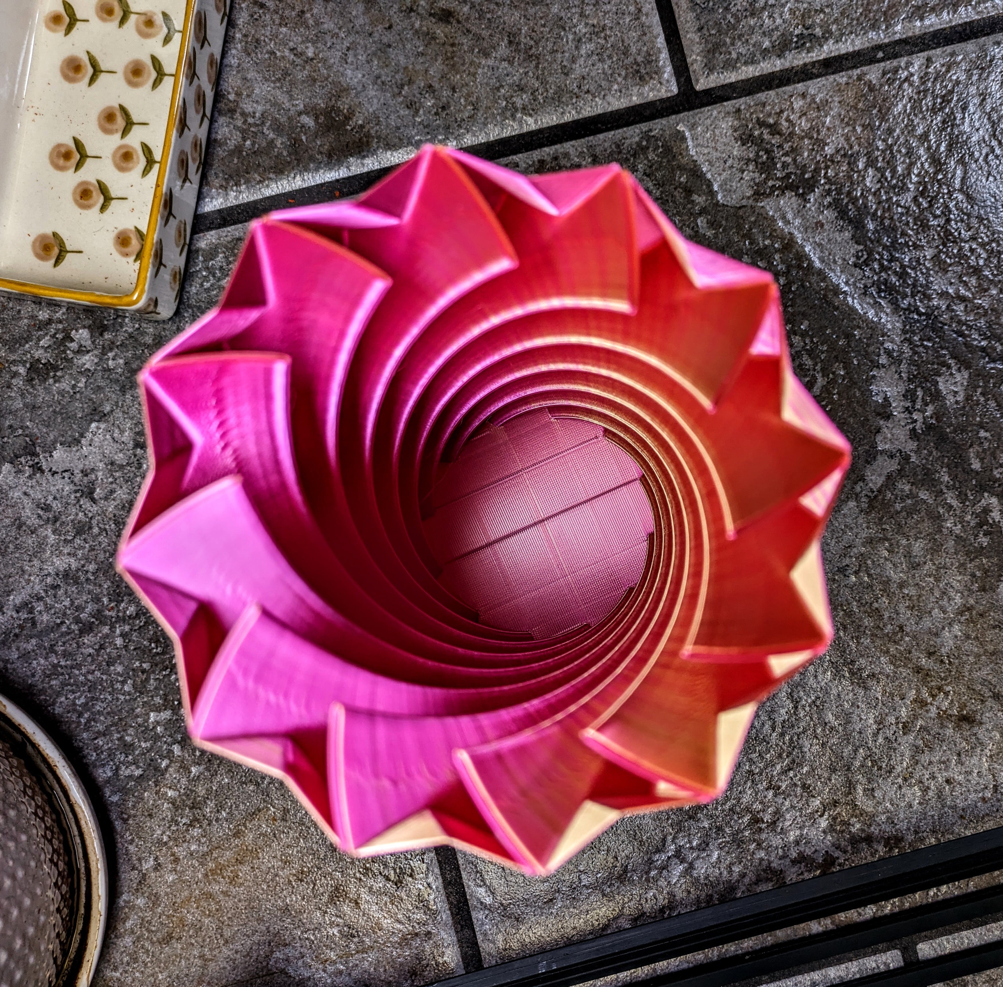 Twisted Scales Vase 3d model