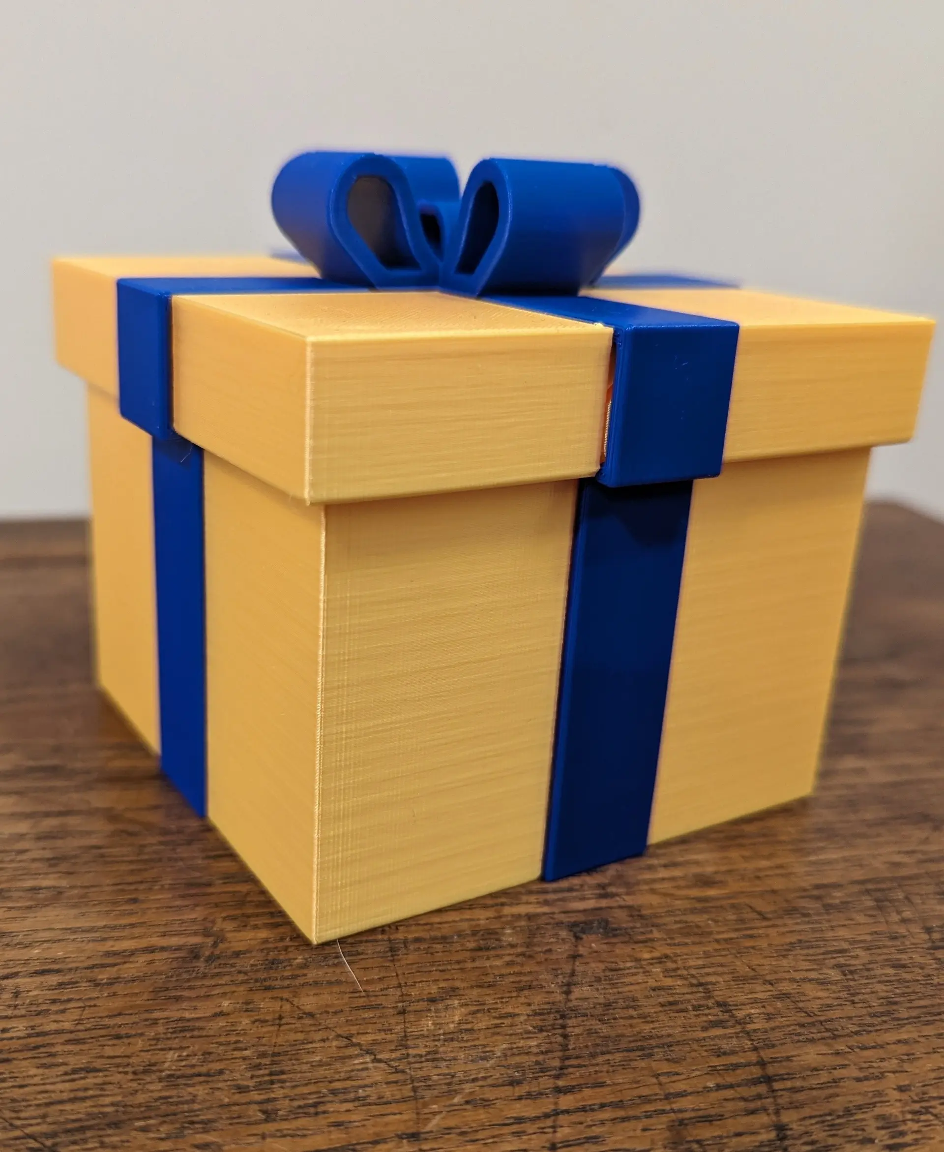 Sliceworx Gold Silk and Royal Blue
