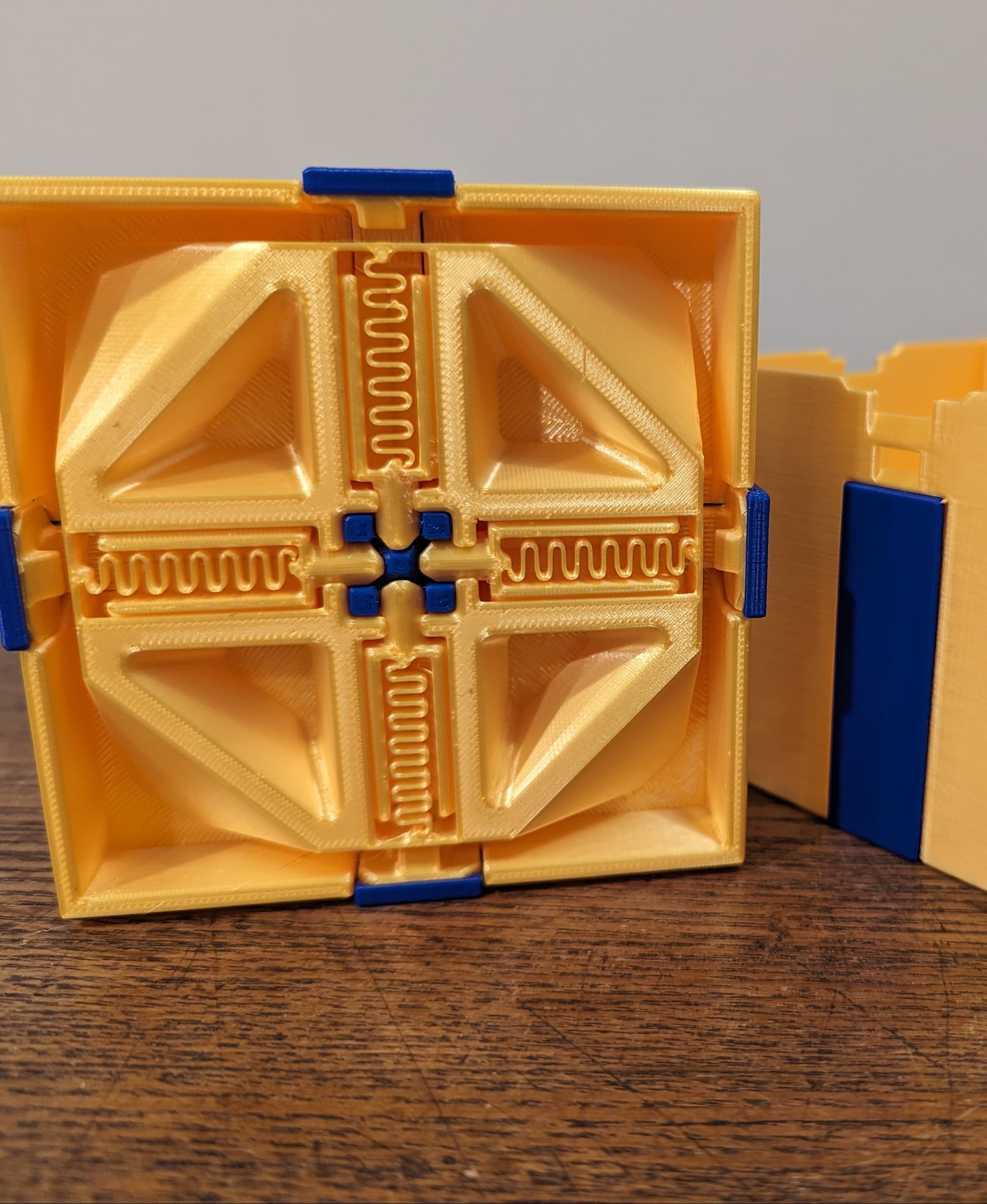 Sliceworx Gold Silk and Royal Blue