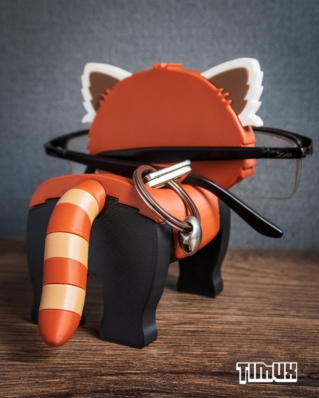 RED PANDA GLASSES HOLDER 3d model