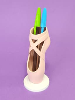 Pointe – Vase or Pen Holder 3d model