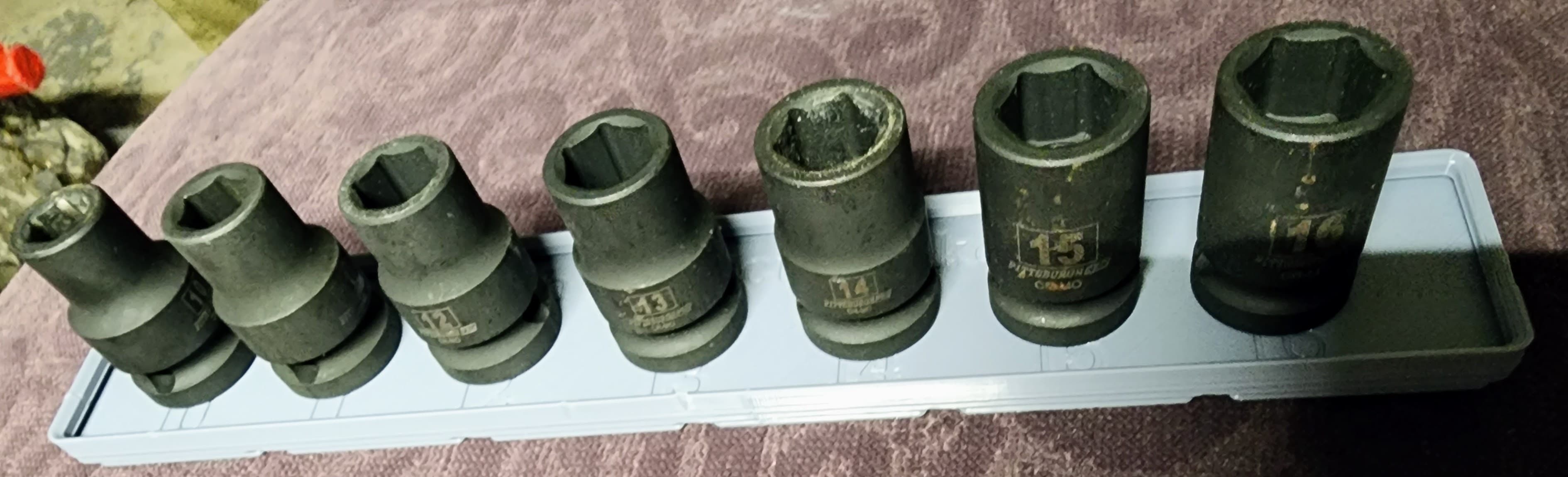 Gridfinity Metric 1 2 Impact Socket Holder 10mm Through 16mm 3D gridfinity-metric-1-2-impact-socket-holder-10mm-through-16mm-3d