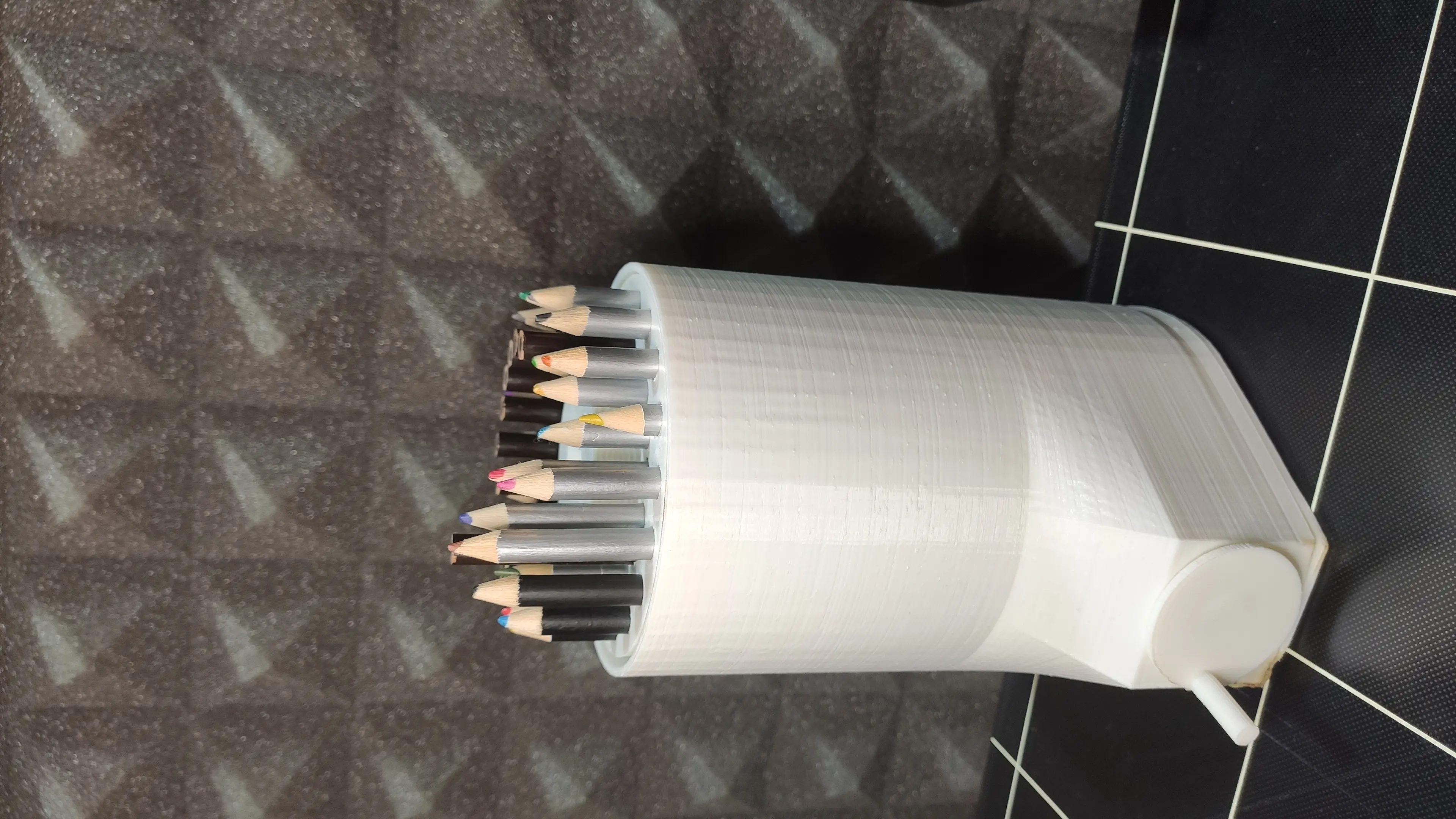 Pencil Carousel and Rotary Sharpener - A picture of the pencil stand assembled
- 3d model
