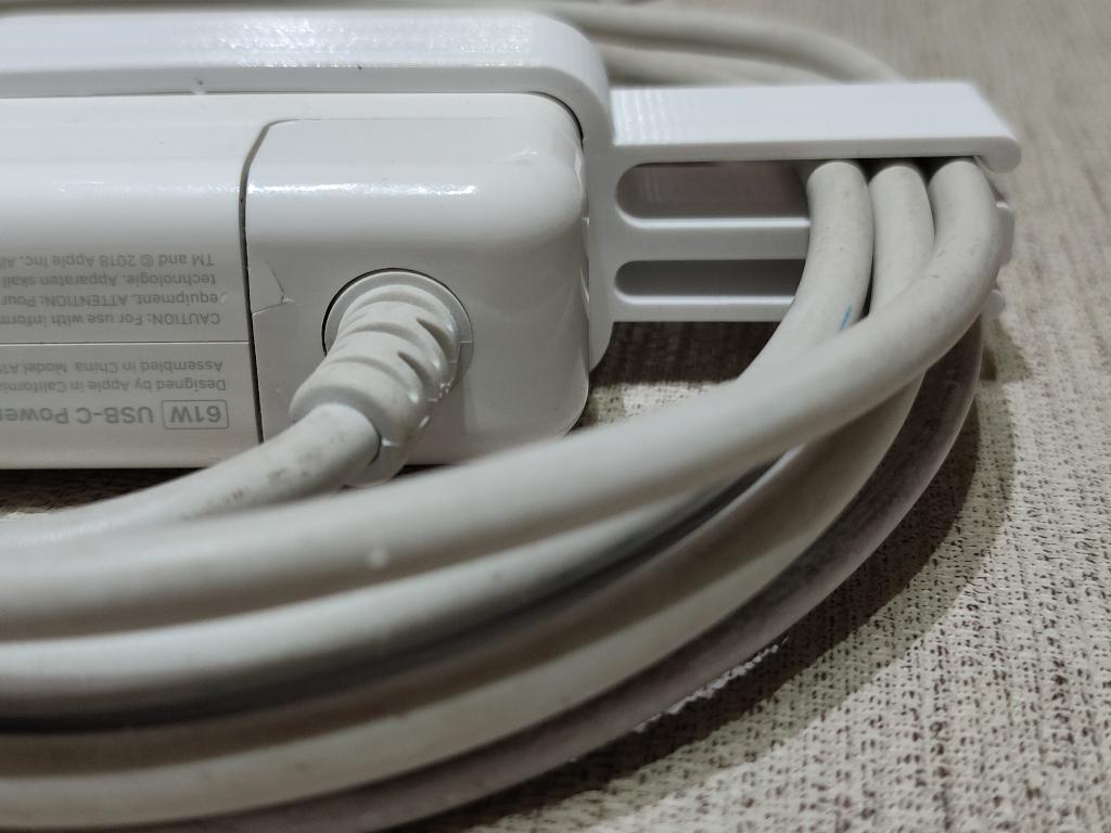 Power cord clip for Apple Mac 3d model