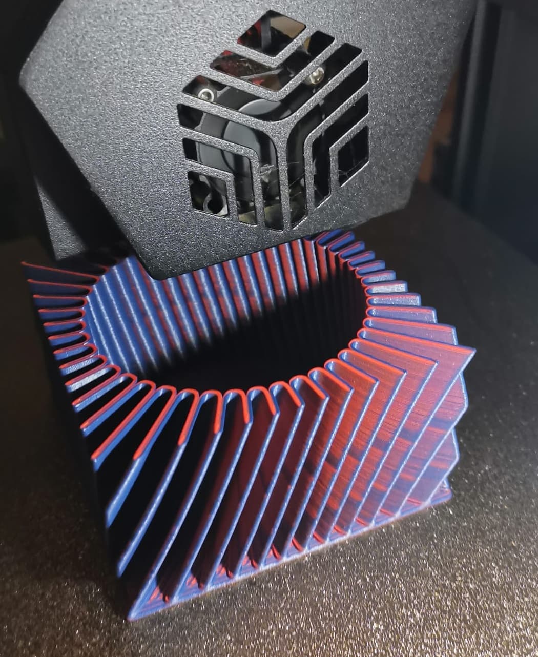 Printing on my cr6 se with polymaker two color pla.