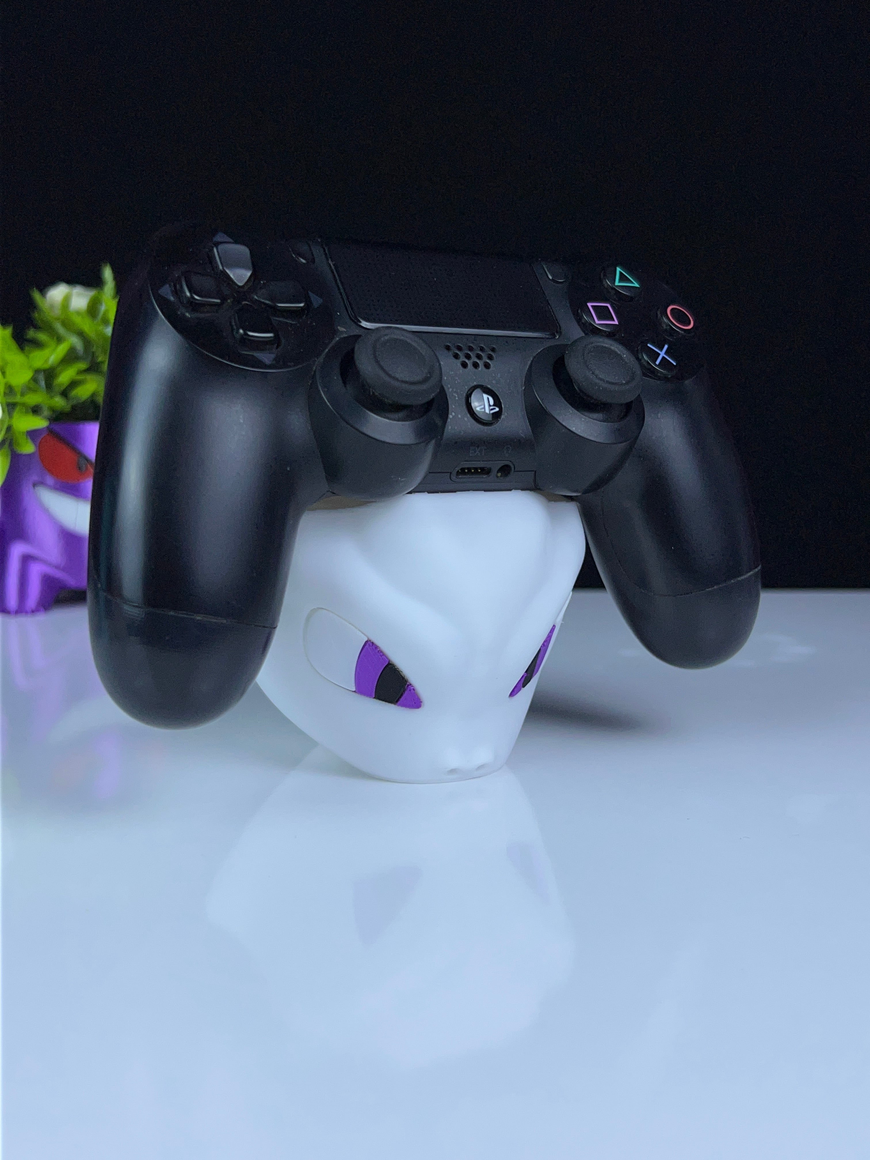 Mewtwo Controller Holder - Multipart 3d model