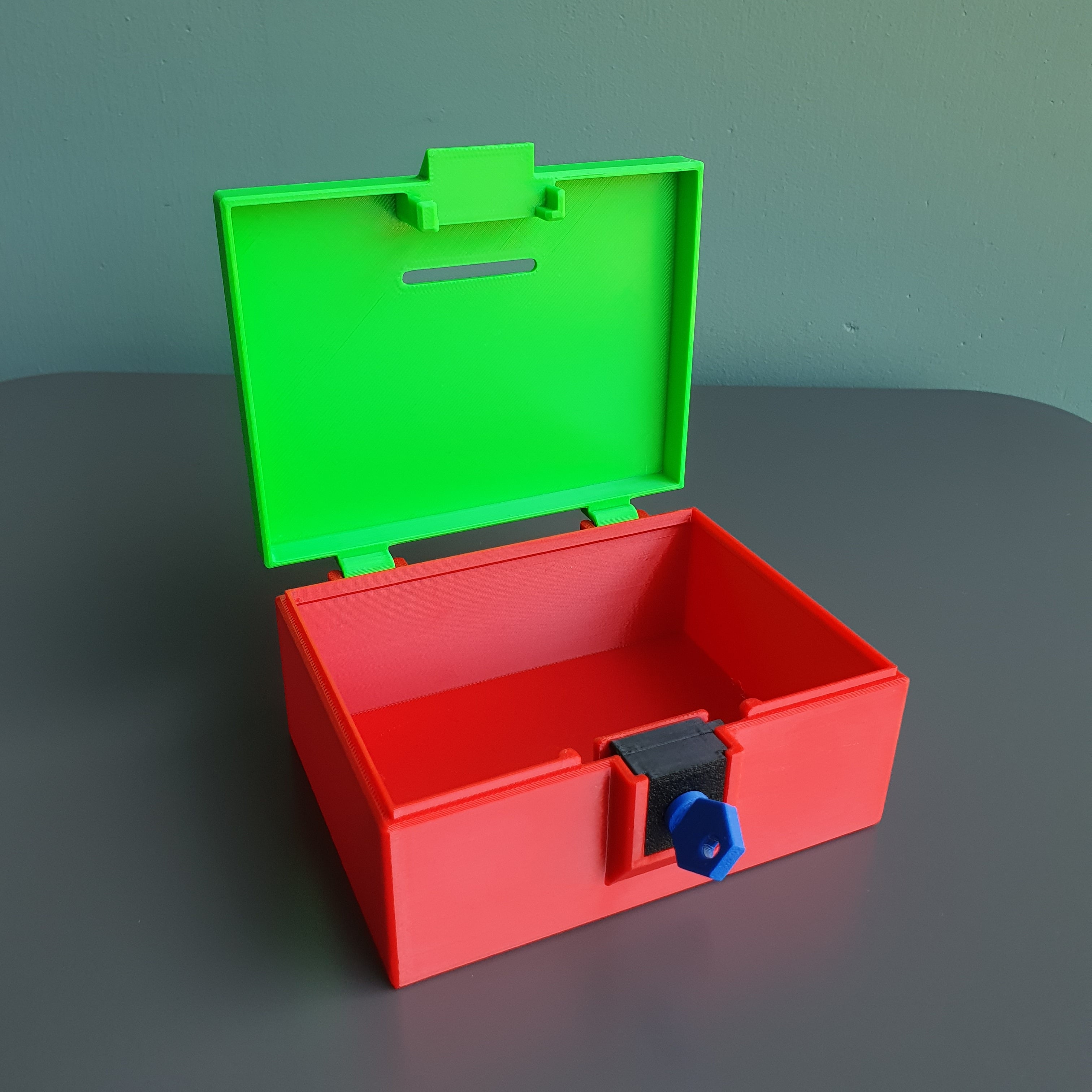 Coinbox with key lock 3d model