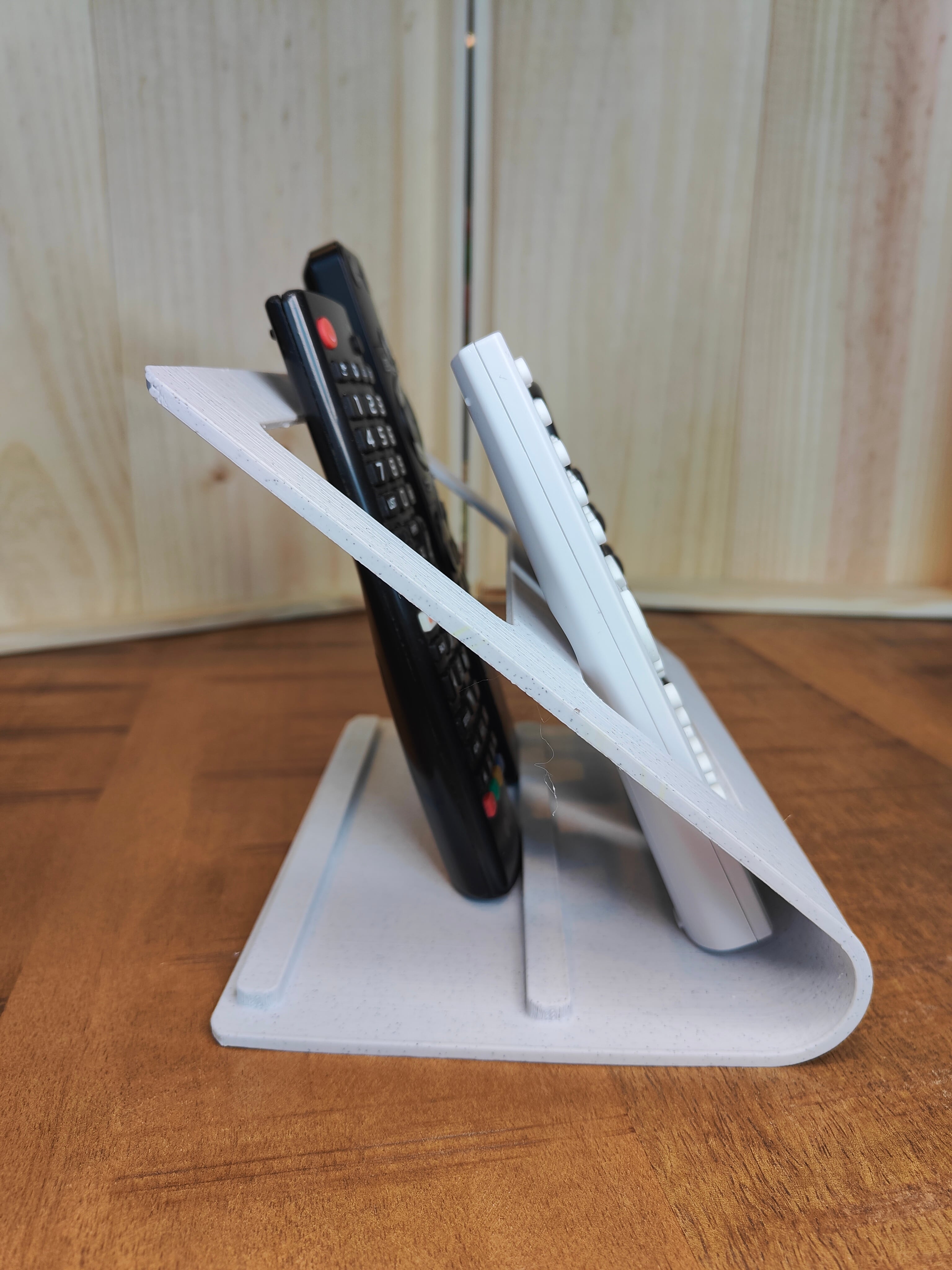 Remote and Smartphone Organizer 3d model