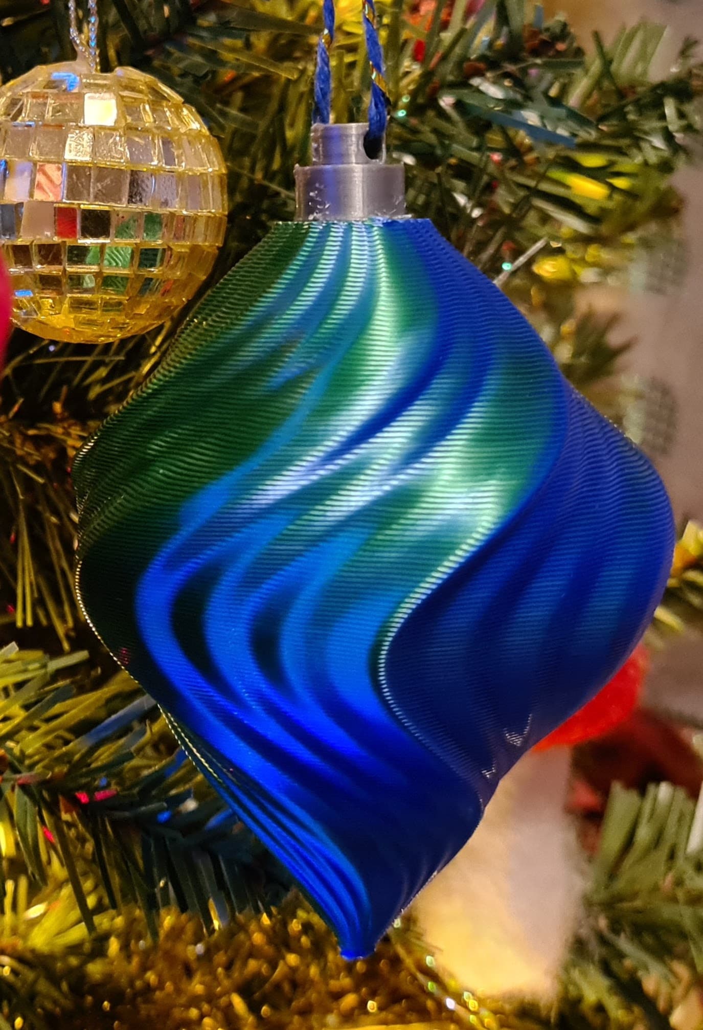 Wavy Bauble - Vase mode 3d model