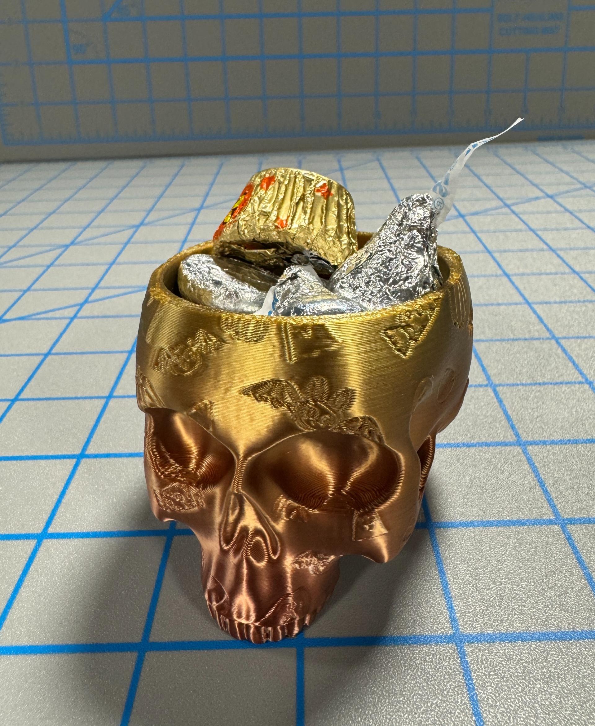 Halloween Print Skull Bowl/Planter - Printed on a Bambu P1S using TTYT3D `Silk Shiny Fast Color Gradient Change` PLA - 3d model
