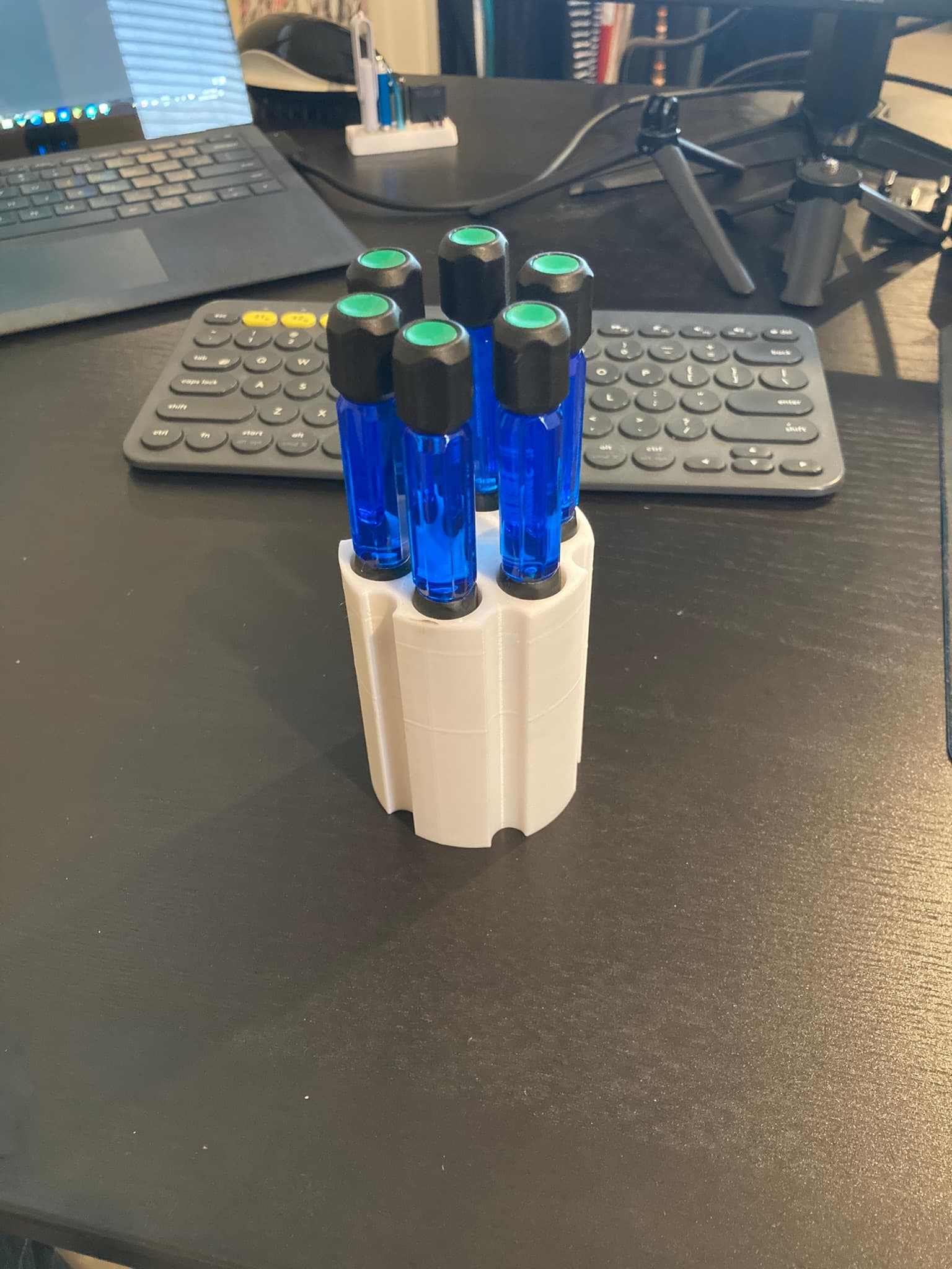 Torks holder v2.stl 3d model