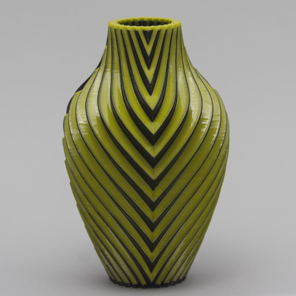 Chromatic Vase 3d model