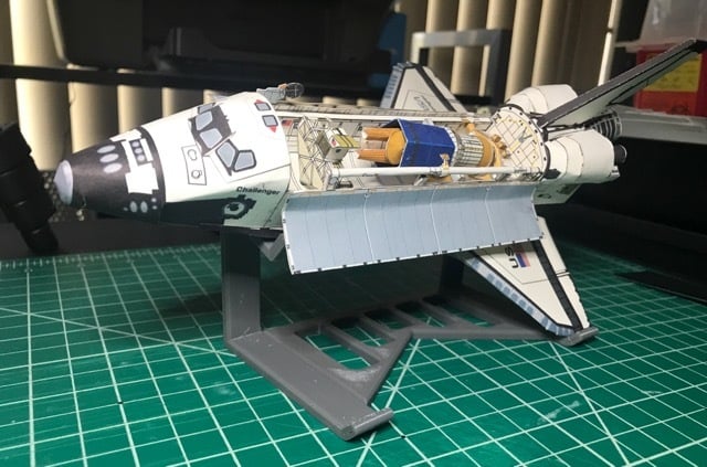 3D stand for AXM Space Shuttle 3d model