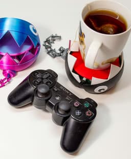 Mug Chomp: Self-Adjusting Coaster 3d model