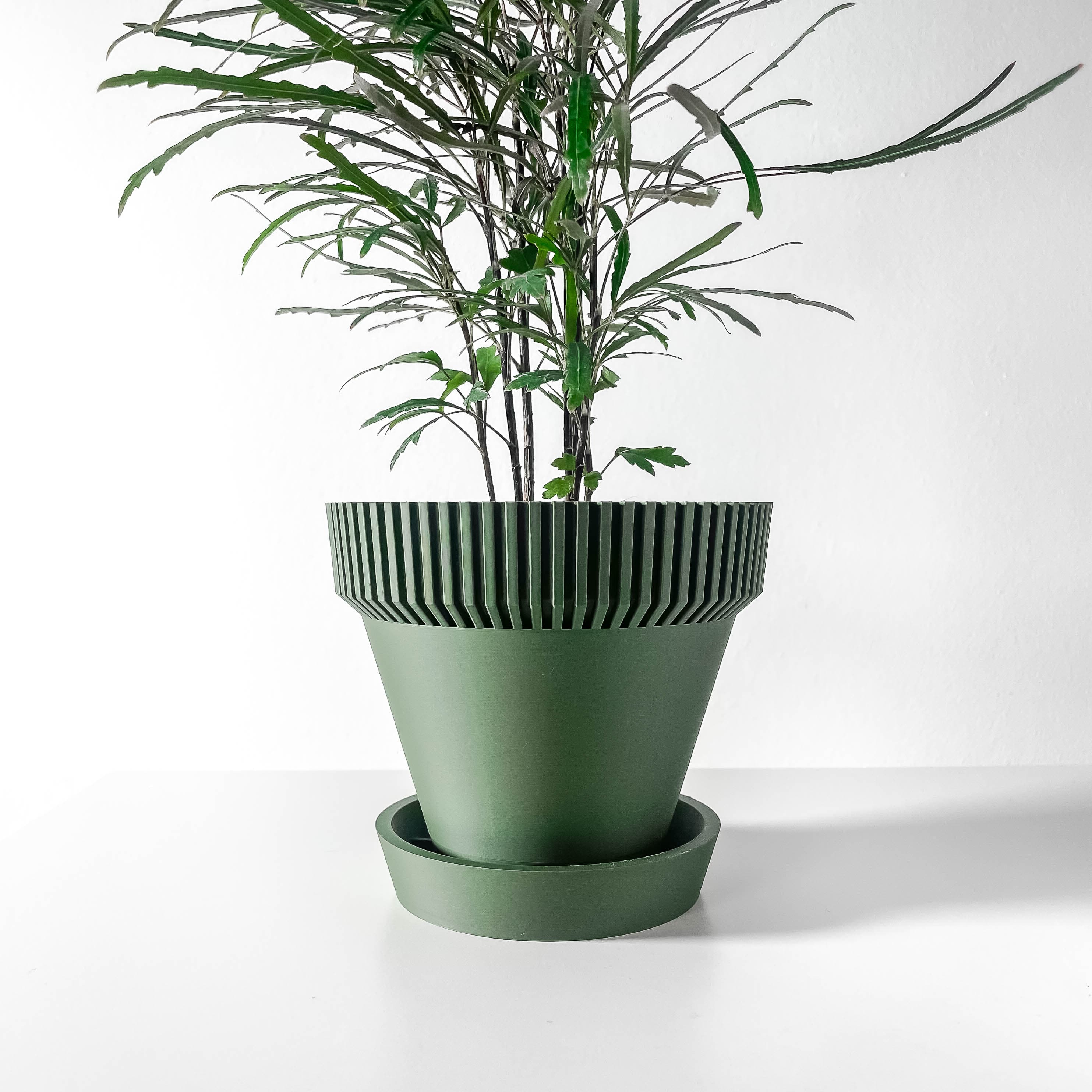 The Nari Planter Pot with Drainage Tray: Modern and Unique Home Decor for Plants and Succulents 3d model