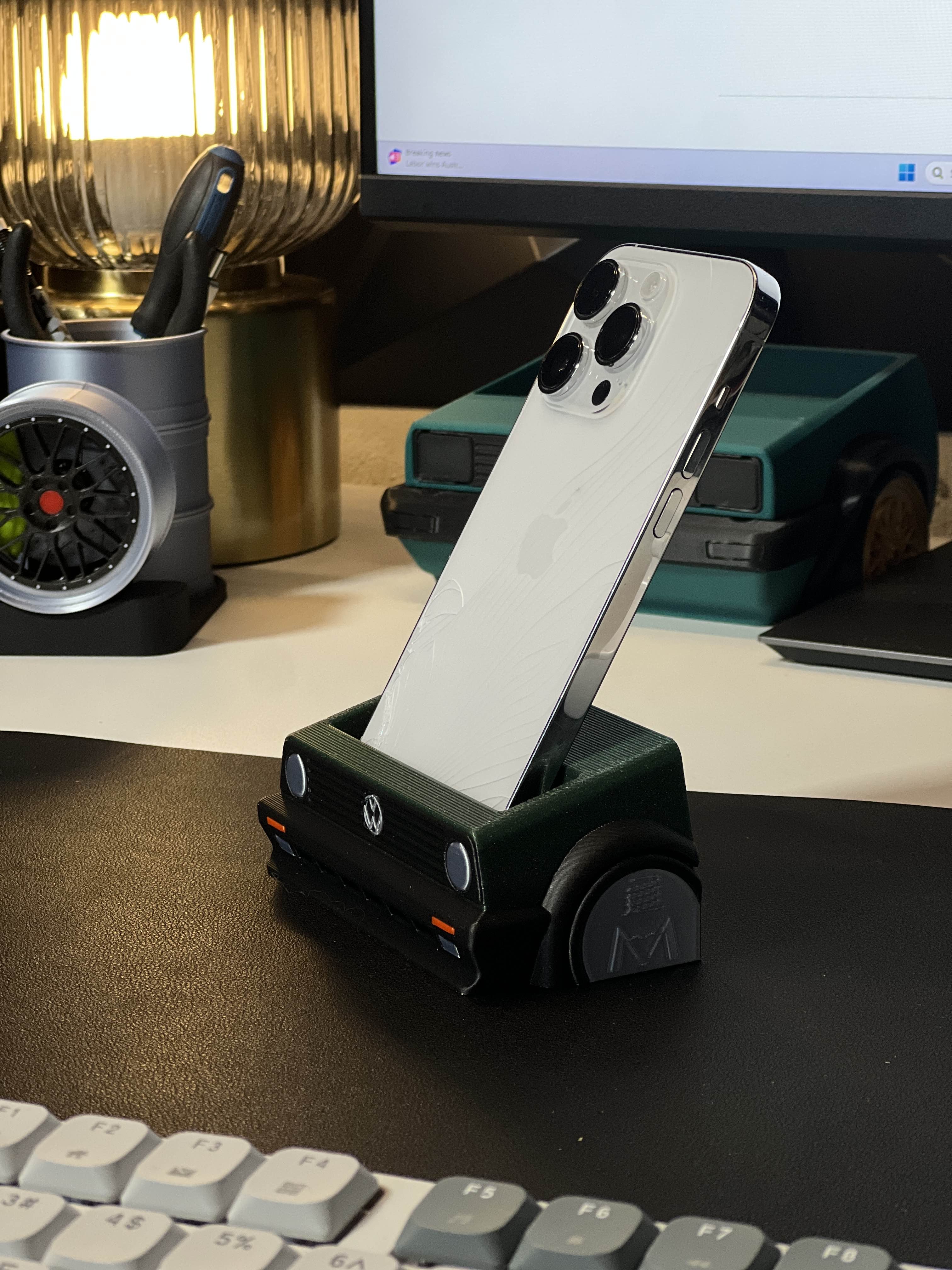 VW Rabbit Simple Phone Stand 3d model