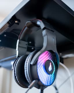EZPZ Headphone Hanger (Under Desk) 3d model