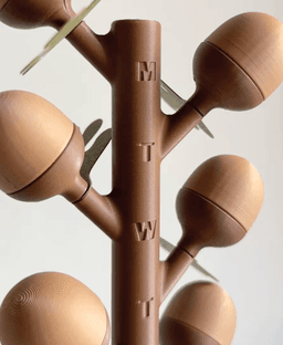 Oak, weekly pill dispenser. 3d model