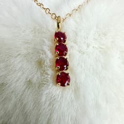 Vertical Pendant for Five Round Brilliant Stones.stl 3d model