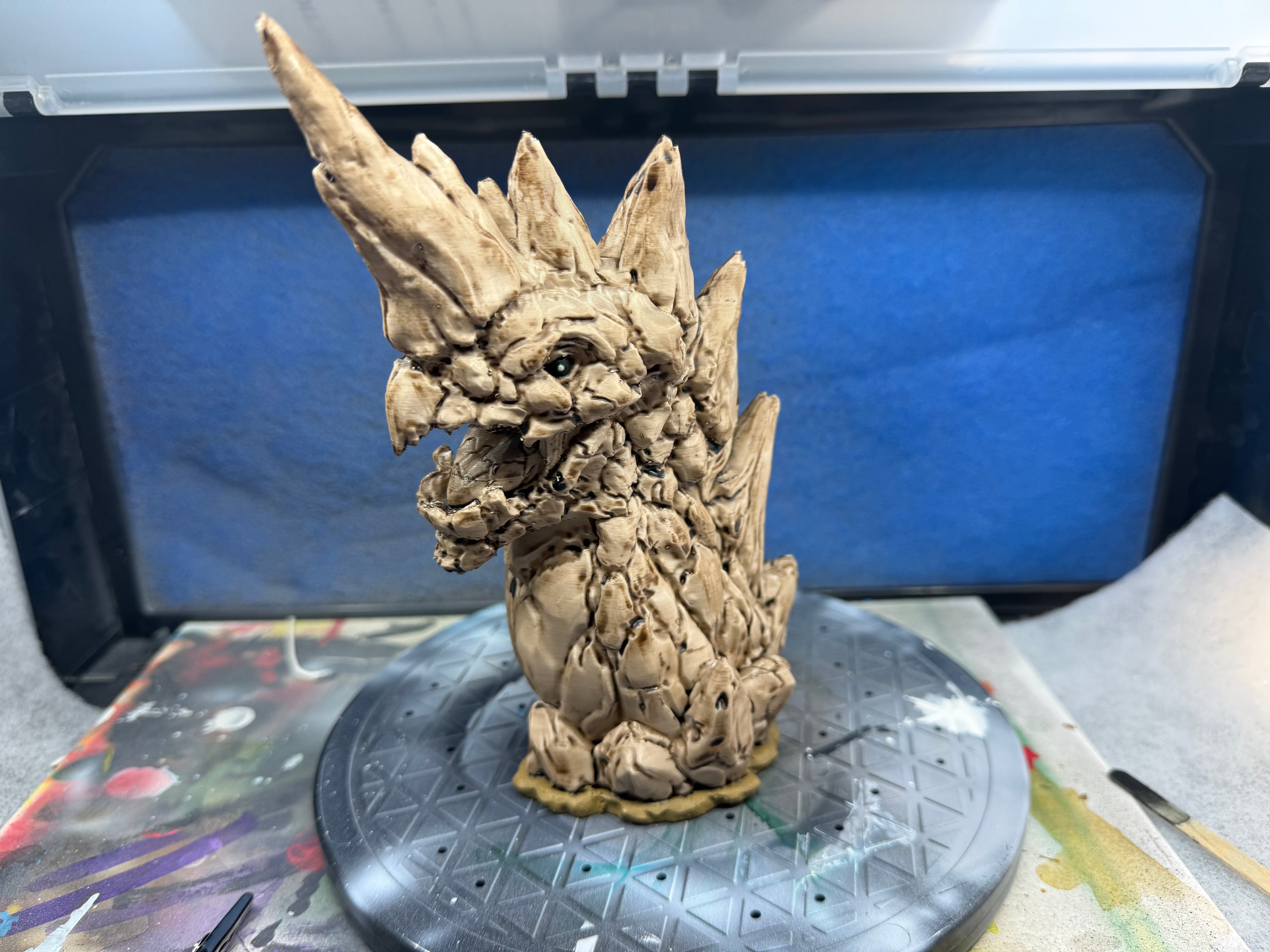 This was a cool project to try Citadel Shade paints