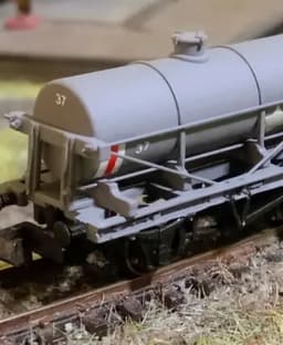 2x N Gauge 14T Acid Tanks 3d model