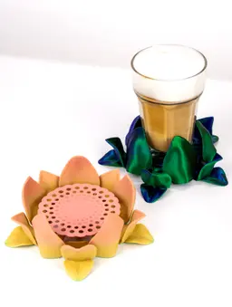 Flower: Self-Adjusting Coaster 3d model