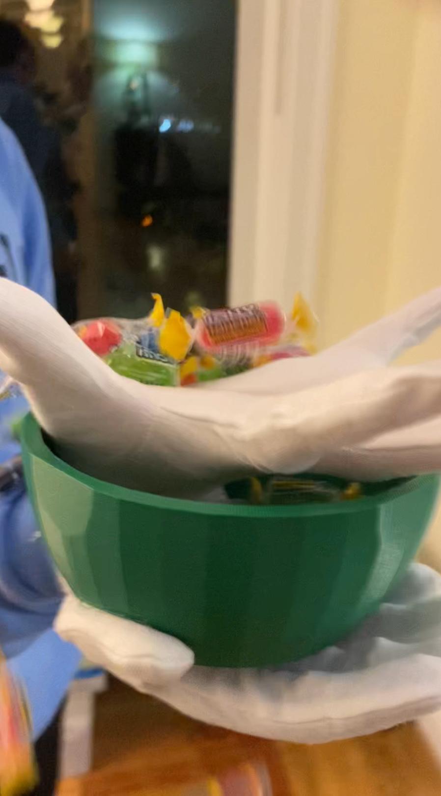 #Hallowearables Prank Candy Bowl 3d model