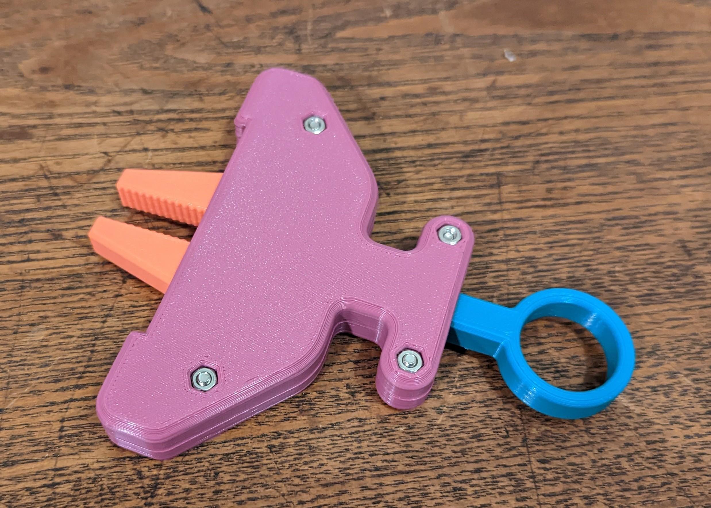 2 Jaw Locking Gripper - @SliceWorx3D Sasha Pink and Ocean Cyan
@NuMakers Mauve Purple PLA+ - 3d model