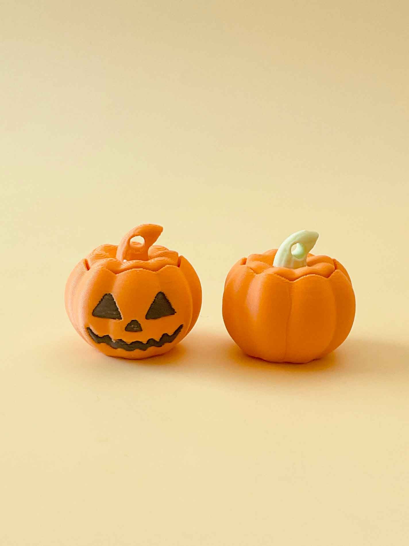 Spooky Friends Clicker Keychain Fidget Toy Bundle 3d model
