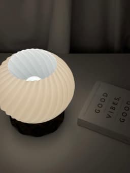 Small Table/Bedside Lamp - Pothos 3d model