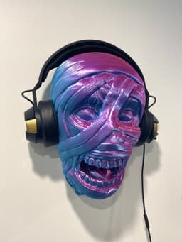 Mummy Head Wall Mounted Headphones Holder / No Supports 3d model