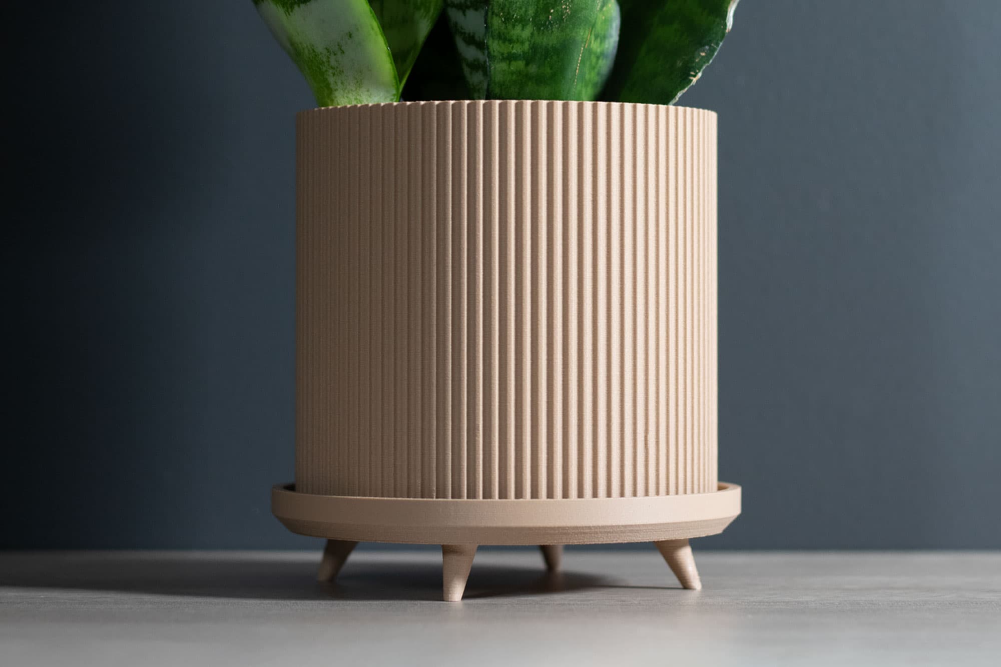 Planter with Legs - The Lloyd 3d model