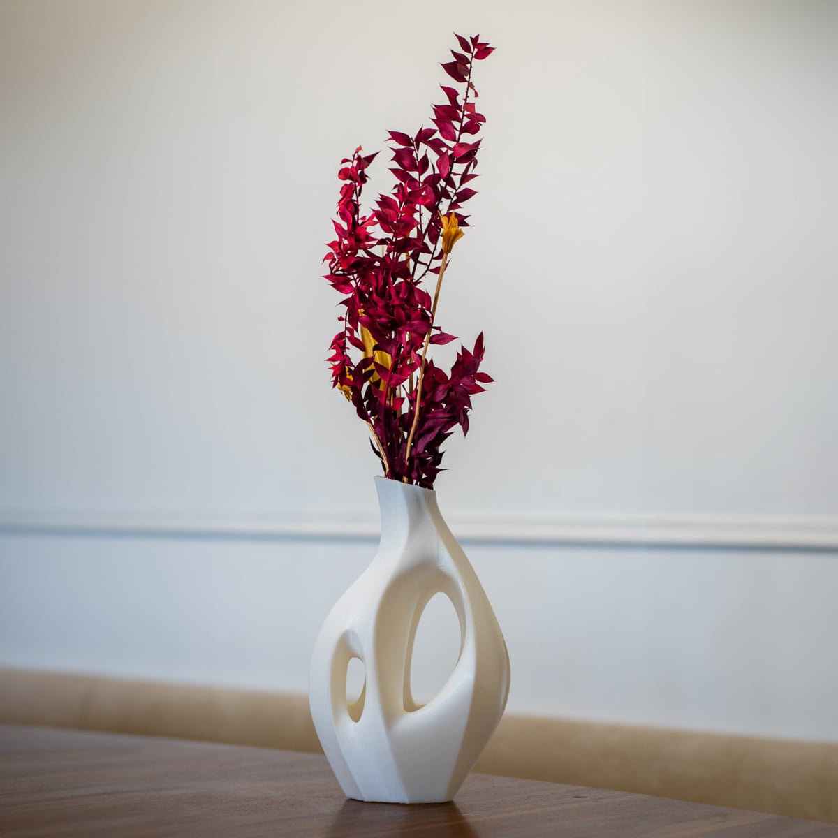 Organic Sculptural Dry Flower Vase 3d model