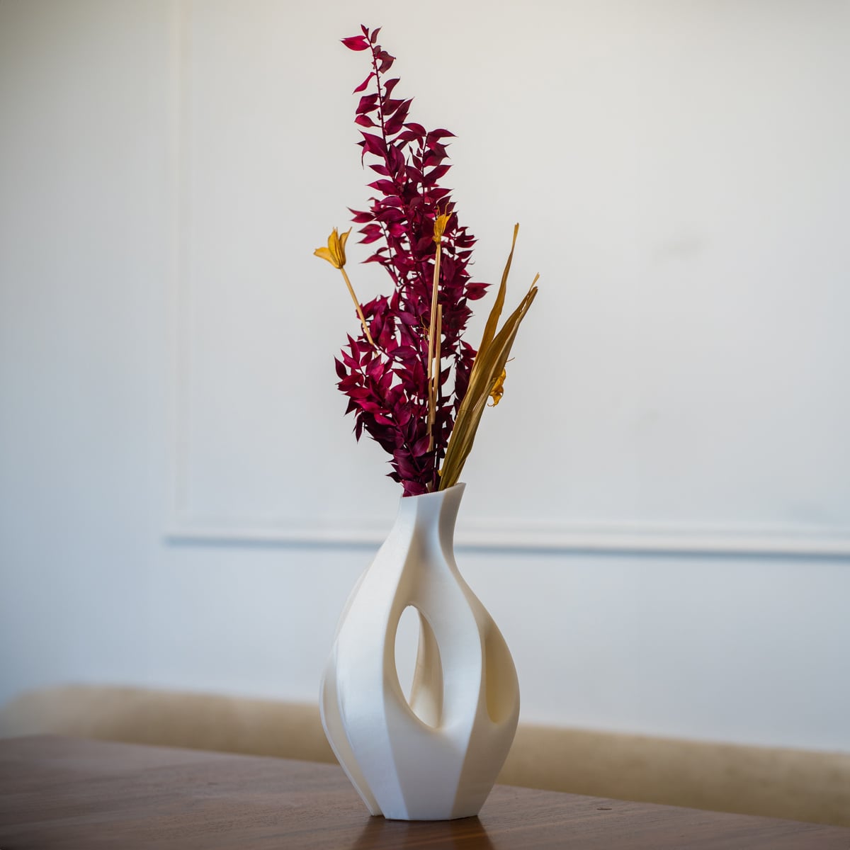 Organic Sculptural Dry Flower Vase 3d model