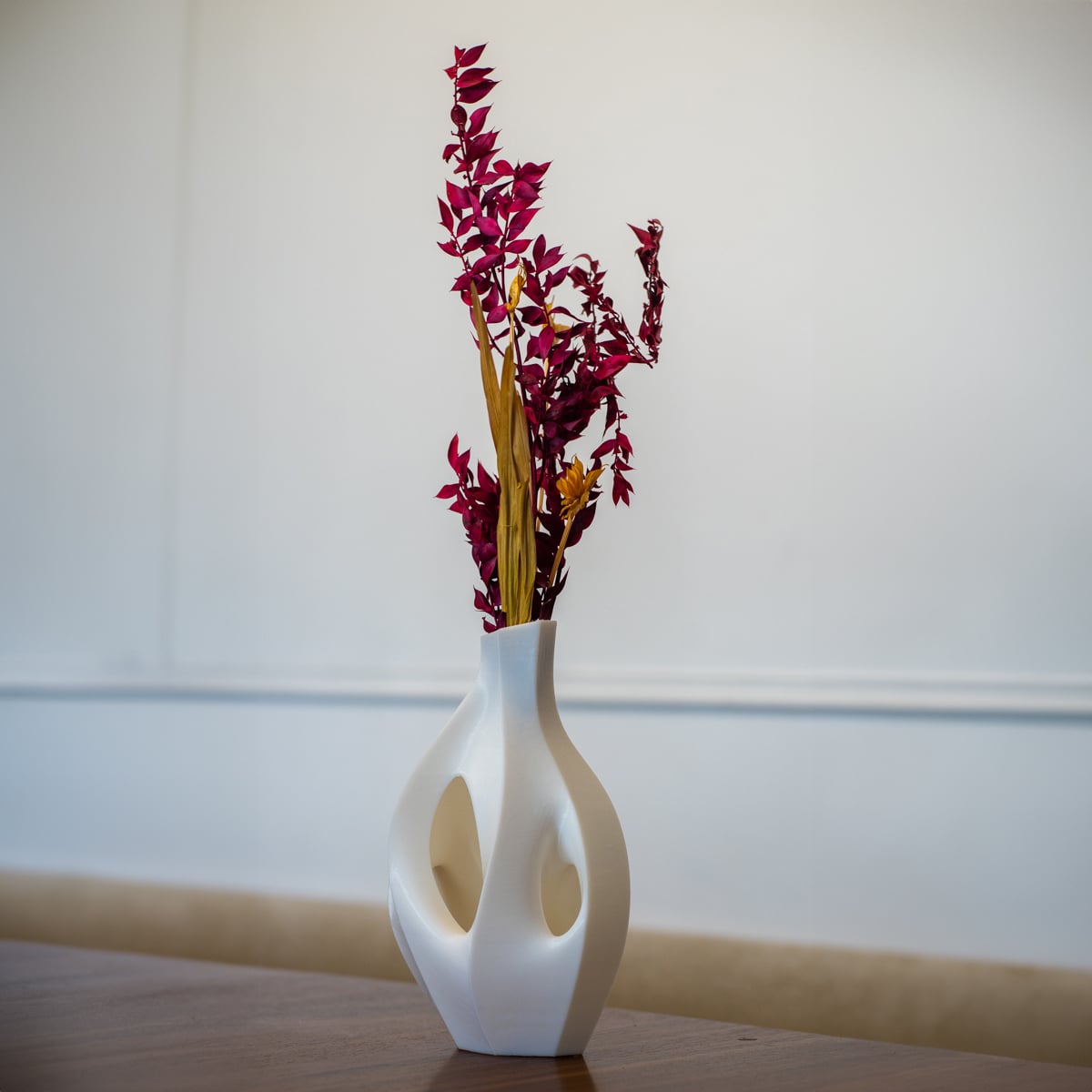 Organic Sculptural Dry Flower Vase 3d model