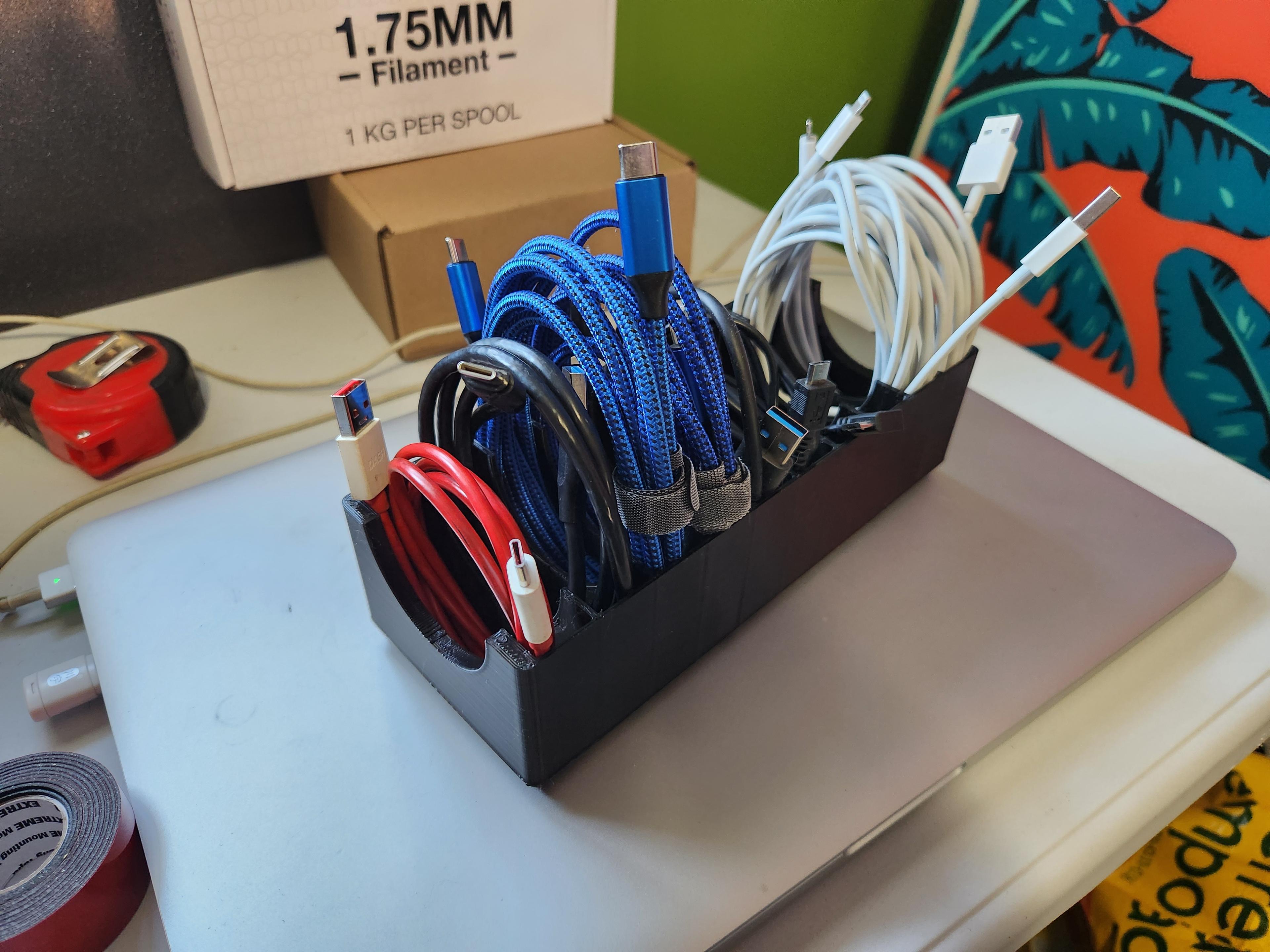USB Cable organizer storage bin - Gridfinity 3d model