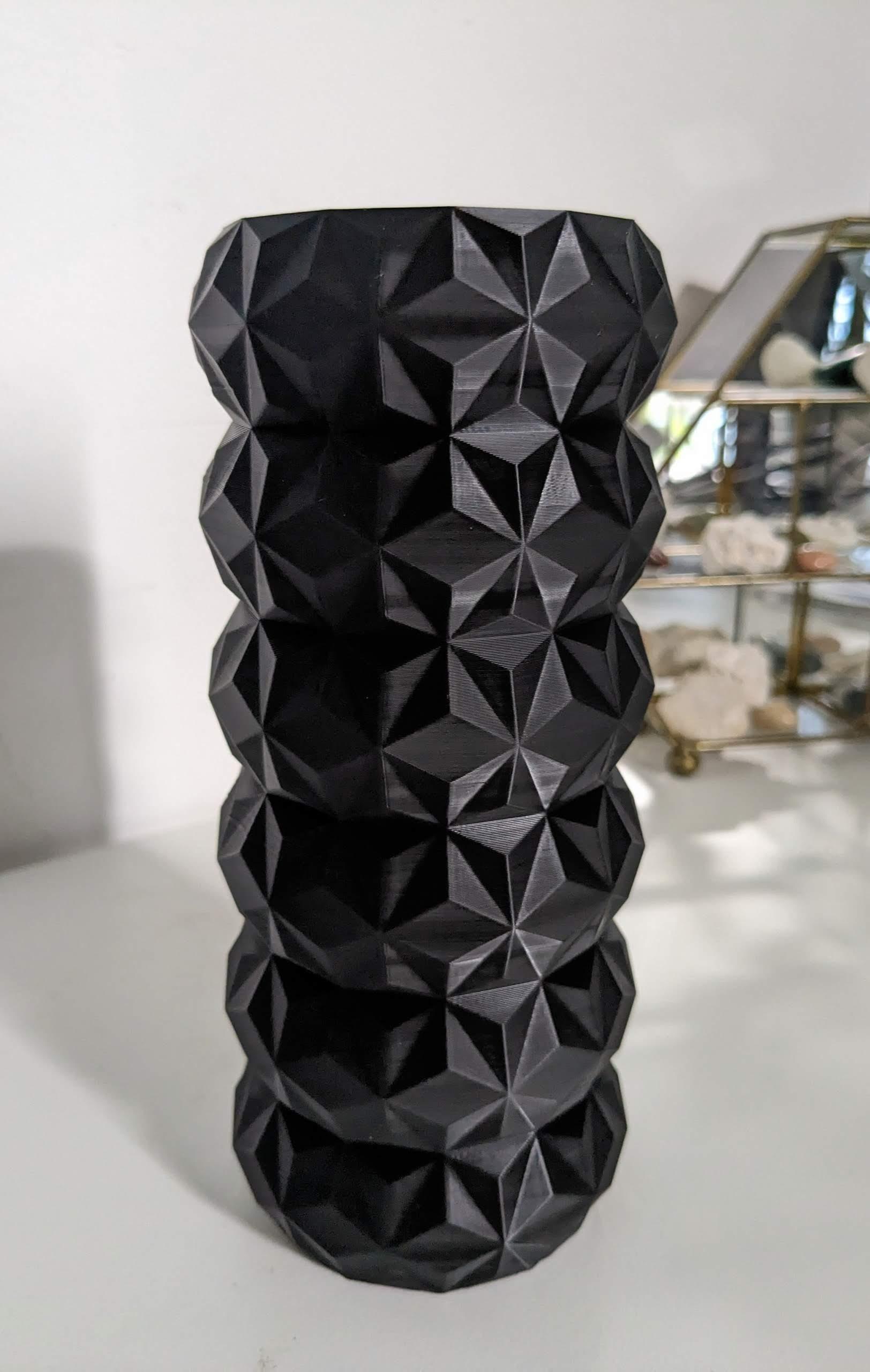 Low poly Vase "off road tire" 3d model