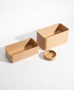 Wide Wall Planter - Poppy 3d model